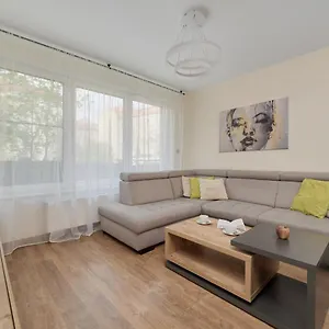  Apartament Lokum Vena With Terrace & Parking By Renters